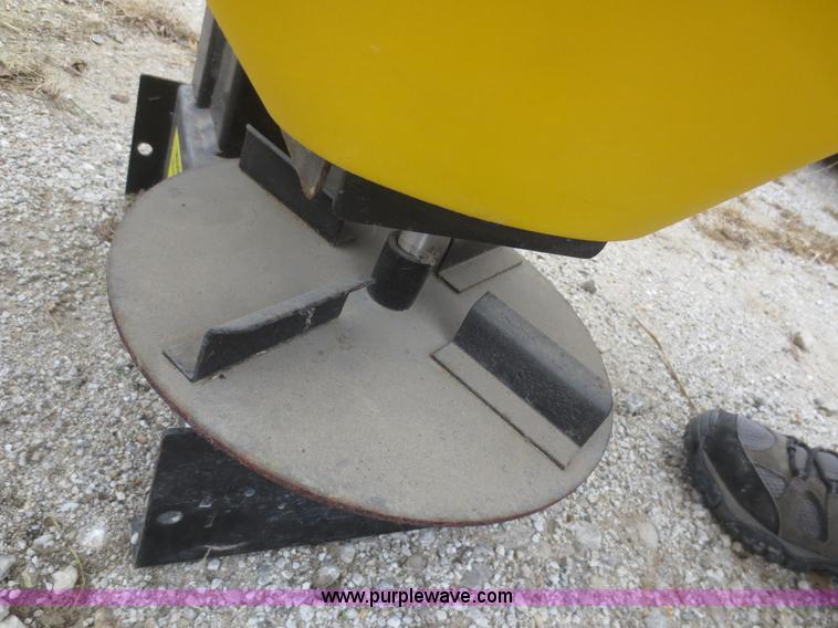 image for item I2142 Snow Ex Micro Pro 375 salt sand spreader