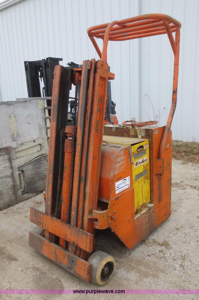 image for item I2144 Yale M20R4G forklift