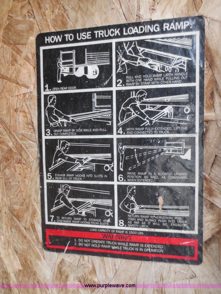 image for item I2145 1994 GMC G3500 Vandura box truck