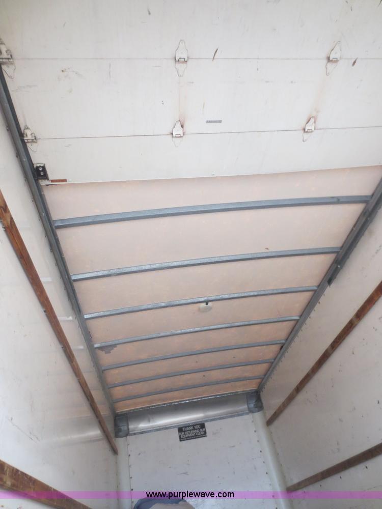 image for item I2146 1995 Ford F700 box truck