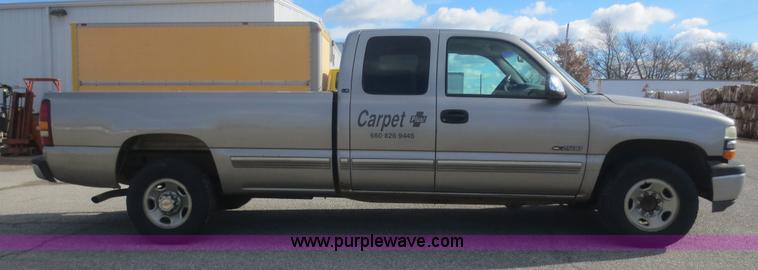 image for item I2147 1999 Chevrolet Silverado 2500 LS Ext. Cab pickup truck