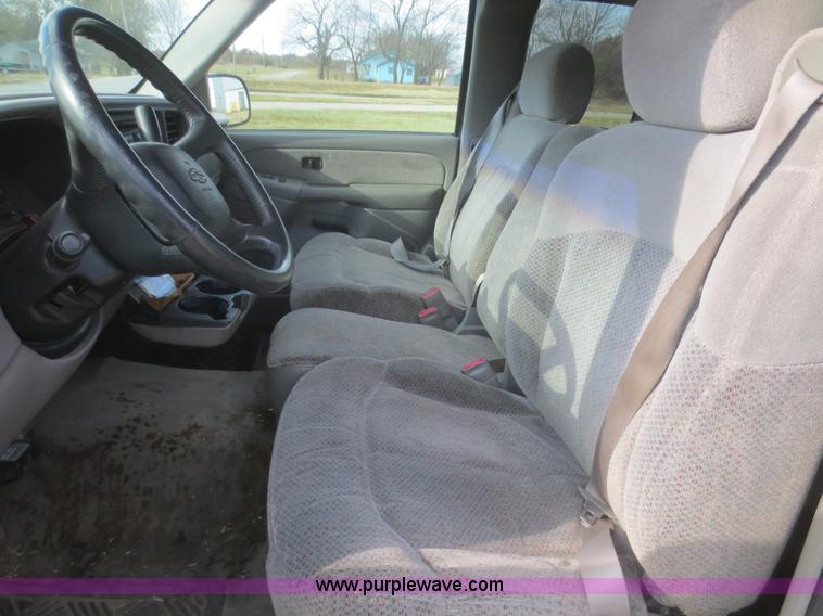 image for item I2147 1999 Chevrolet Silverado 2500 LS Ext. Cab pickup truck