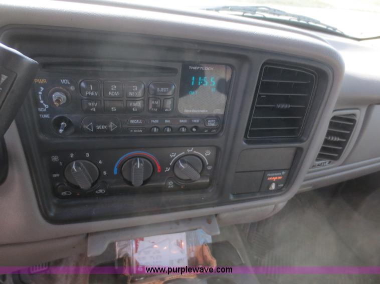 image for item I2147 1999 Chevrolet Silverado 2500 LS Ext. Cab pickup truck