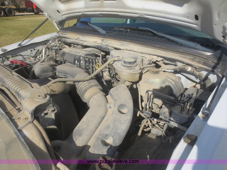 image for item I2148 2005 Ford F250 Super Duty XL SuperCab pickup truck