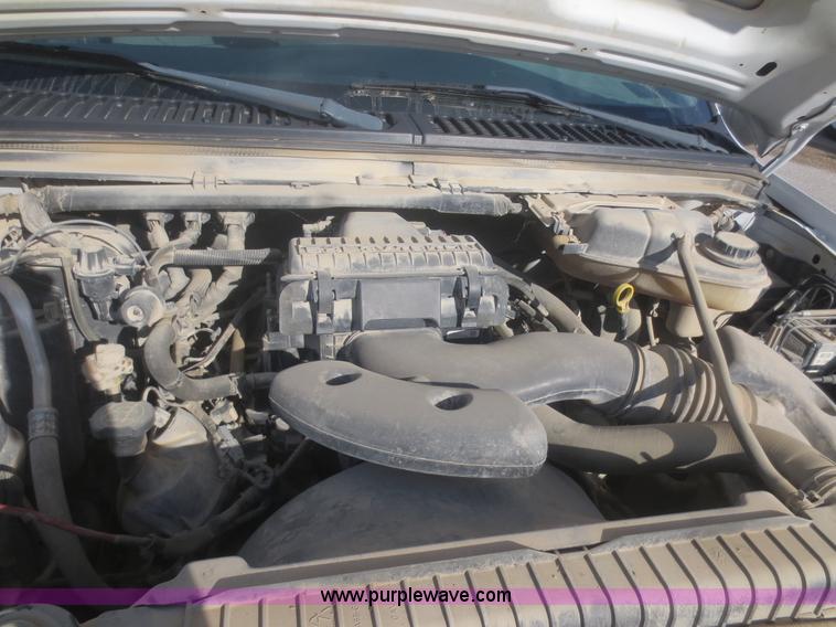 image for item I2148 2005 Ford F250 Super Duty XL SuperCab pickup truck