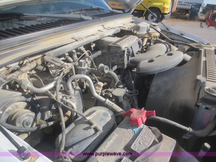 image for item I2148 2005 Ford F250 Super Duty XL SuperCab pickup truck