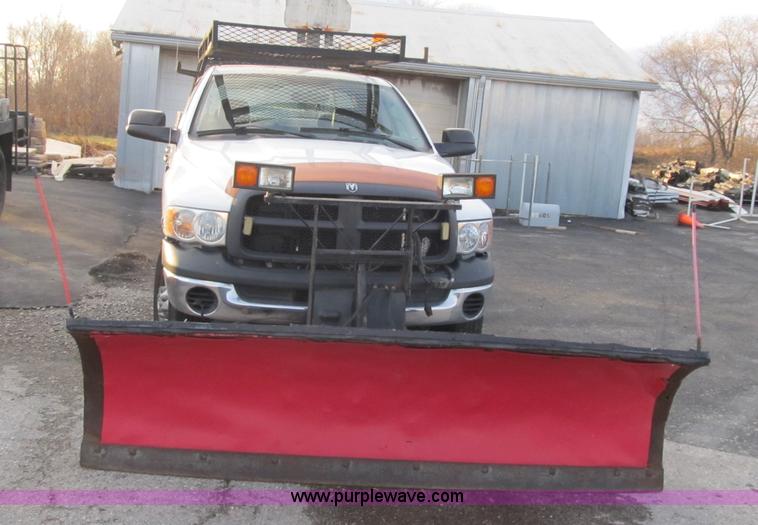 image for item I2918 2004 Dodge Ram 2500 Quad Cab pickup truck