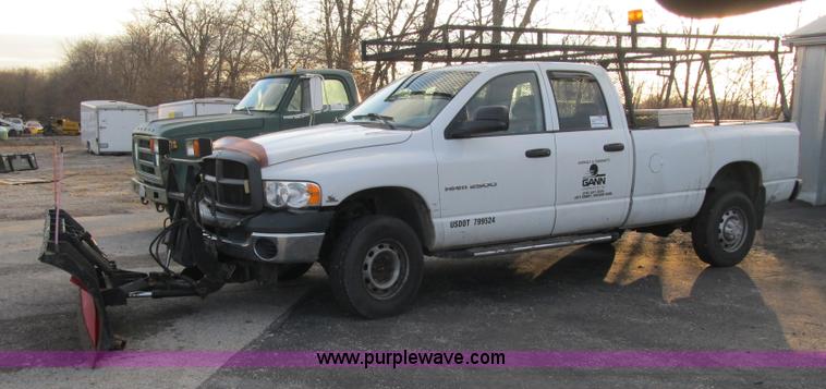image for item I2918 2004 Dodge Ram 2500 Quad Cab pickup truck