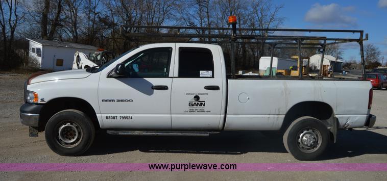 image for item I2918 2004 Dodge Ram 2500 Quad Cab pickup truck