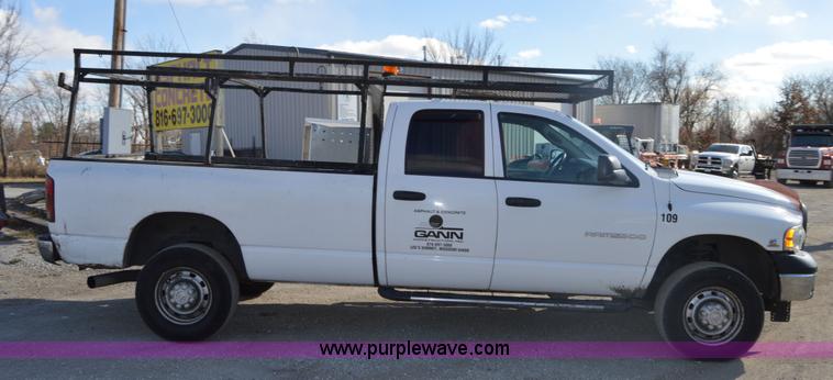image for item I2918 2004 Dodge Ram 2500 Quad Cab pickup truck