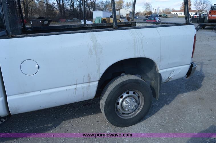image for item I2918 2004 Dodge Ram 2500 Quad Cab pickup truck