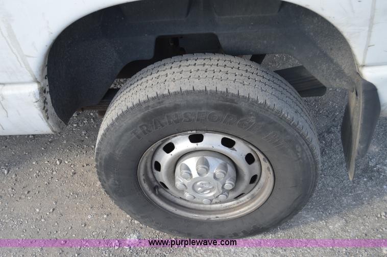 image for item I2918 2004 Dodge Ram 2500 Quad Cab pickup truck