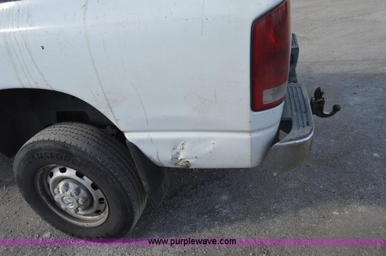 image for item I2918 2004 Dodge Ram 2500 Quad Cab pickup truck