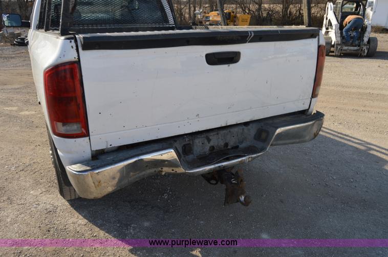image for item I2918 2004 Dodge Ram 2500 Quad Cab pickup truck