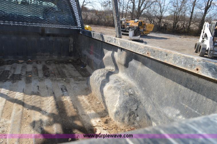 image for item I2918 2004 Dodge Ram 2500 Quad Cab pickup truck