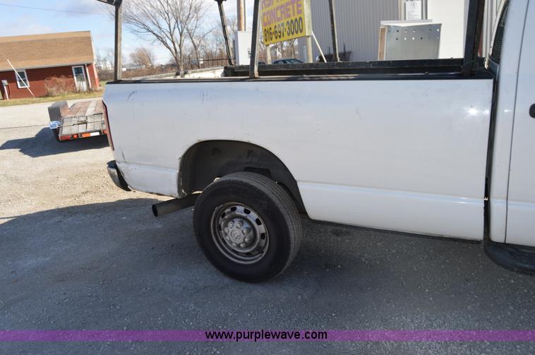 image for item I2918 2004 Dodge Ram 2500 Quad Cab pickup truck