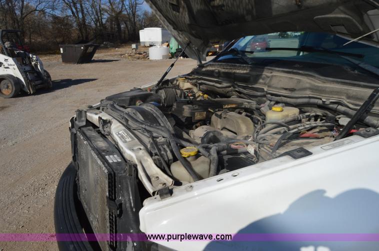 image for item I2918 2004 Dodge Ram 2500 Quad Cab pickup truck