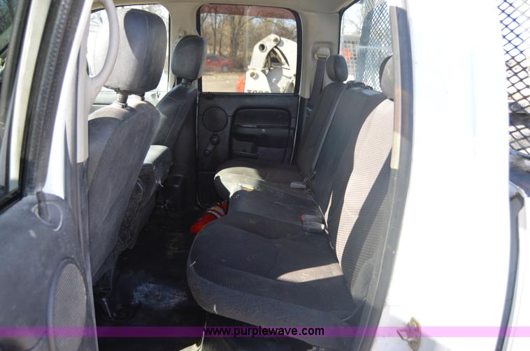 image for item I2918 2004 Dodge Ram 2500 Quad Cab pickup truck