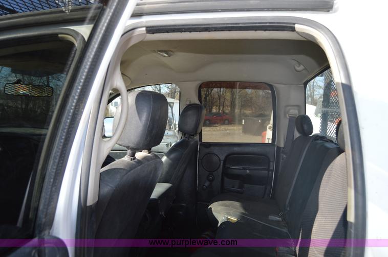 image for item I2918 2004 Dodge Ram 2500 Quad Cab pickup truck
