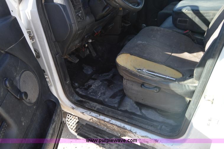 image for item I2918 2004 Dodge Ram 2500 Quad Cab pickup truck