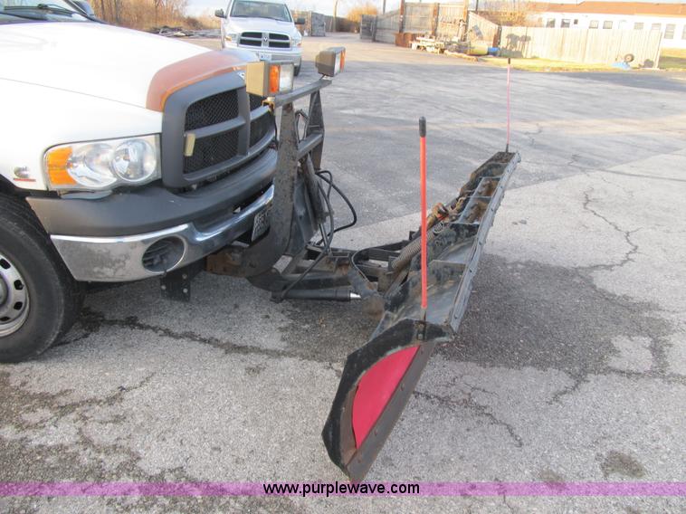 image for item I2918 2004 Dodge Ram 2500 Quad Cab pickup truck