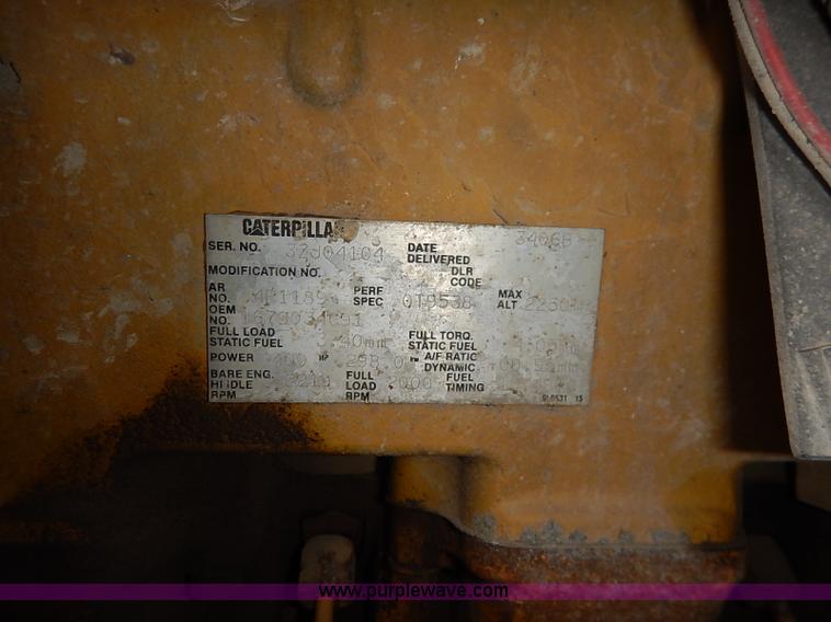 image for item I5207 1991 International 9400 Eagle fuel truck