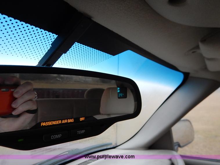 image for item I5208 2004 Chevrolet Silverado 1500 Z71 Ext. Cab pickup truck