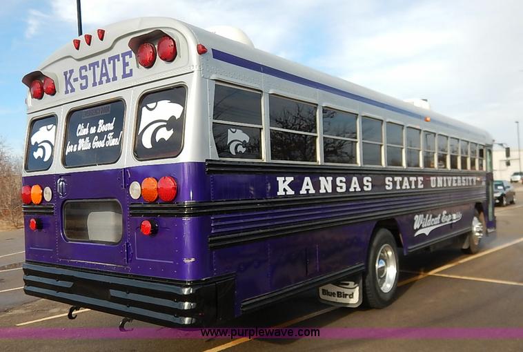 image for item I5214 1990 Blue Bird TC2000 tailgating bus
