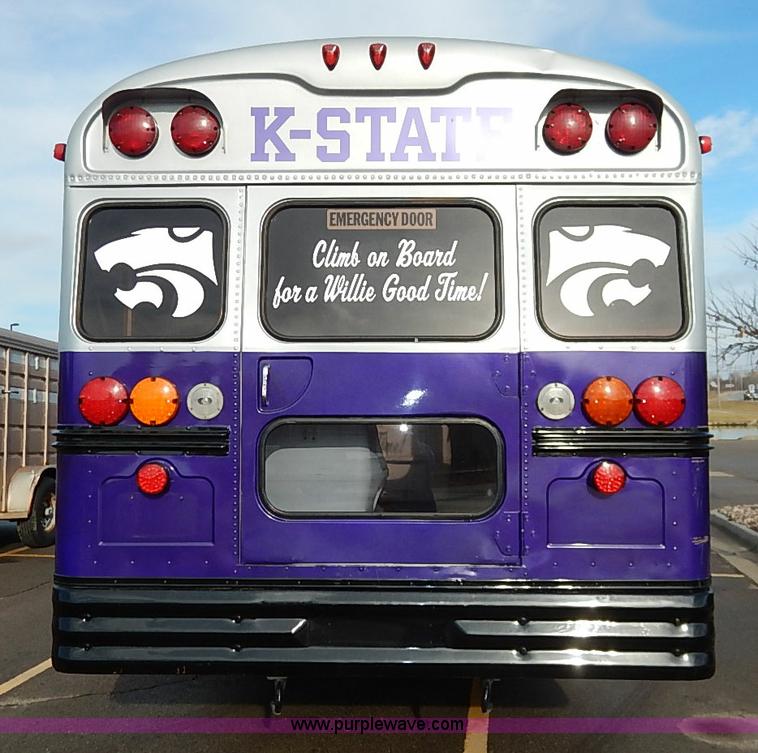 image for item I5214 1990 Blue Bird TC2000 tailgating bus