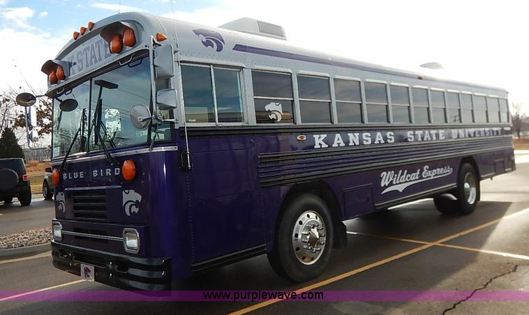 image for item I5214 1990 Blue Bird TC2000 tailgating bus