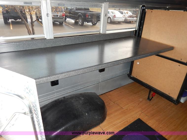 image for item I5214 1990 Blue Bird TC2000 tailgating bus