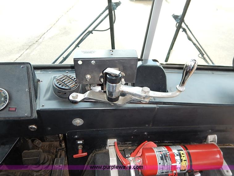 image for item I5214 1990 Blue Bird TC2000 tailgating bus