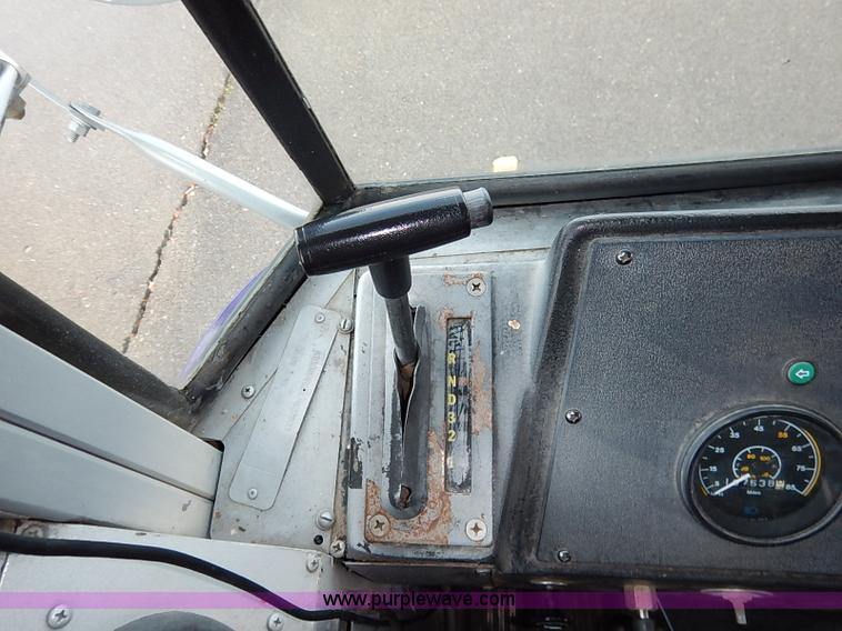 image for item I5214 1990 Blue Bird TC2000 tailgating bus