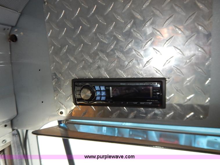 image for item I5214 1990 Blue Bird TC2000 tailgating bus