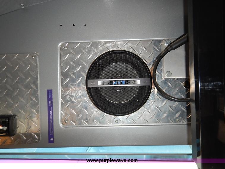 image for item I5214 1990 Blue Bird TC2000 tailgating bus