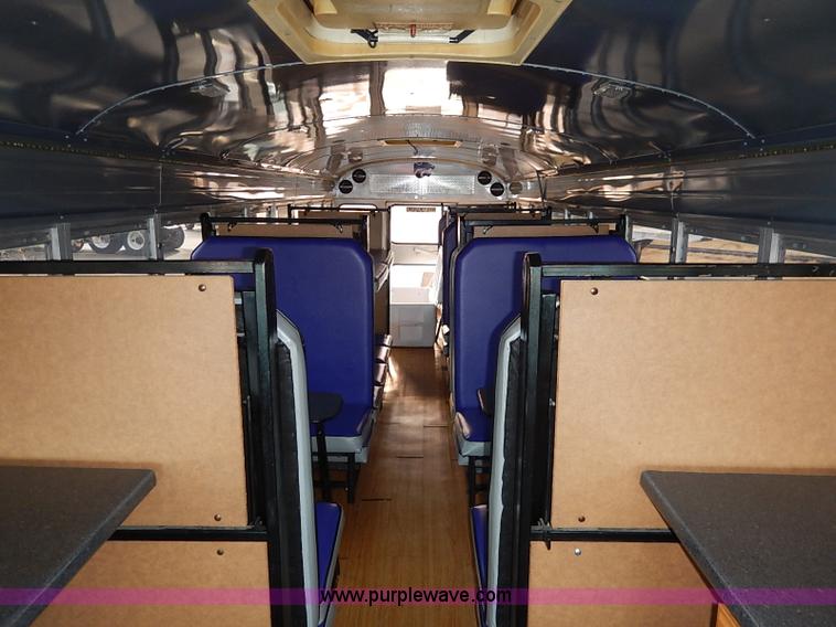 image for item I5214 1990 Blue Bird TC2000 tailgating bus