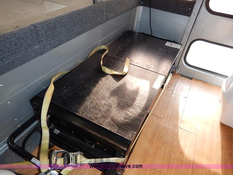 image for item I5214 1990 Blue Bird TC2000 tailgating bus