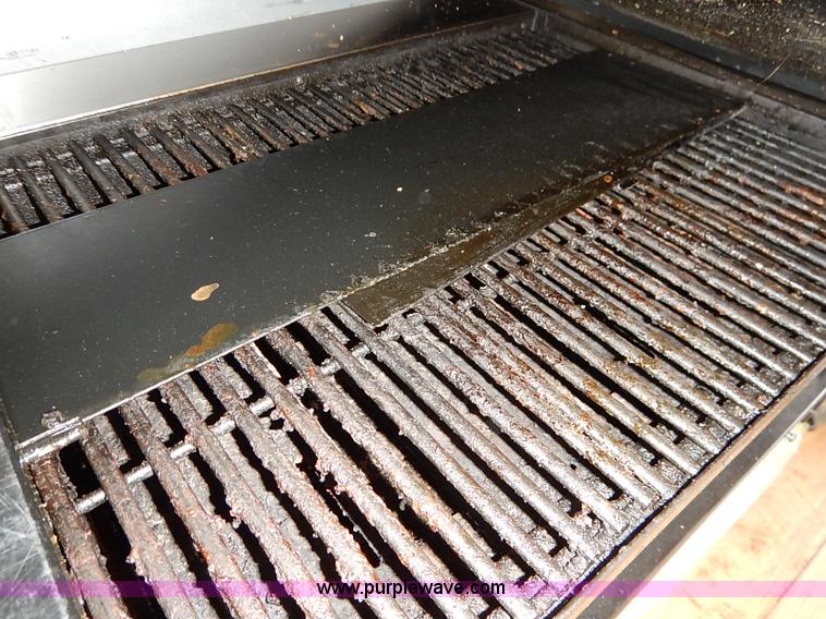 image for item I5214 1990 Blue Bird TC2000 tailgating bus