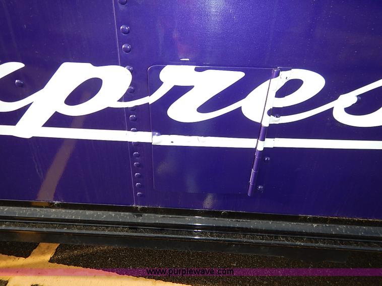 image for item I5214 1990 Blue Bird TC2000 tailgating bus