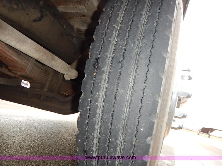 image for item I5214 1990 Blue Bird TC2000 tailgating bus