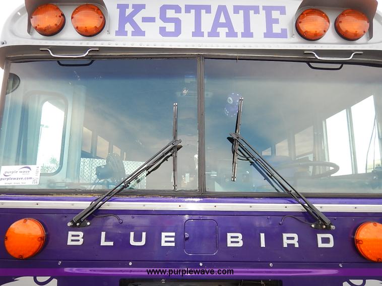 image for item I5214 1990 Blue Bird TC2000 tailgating bus