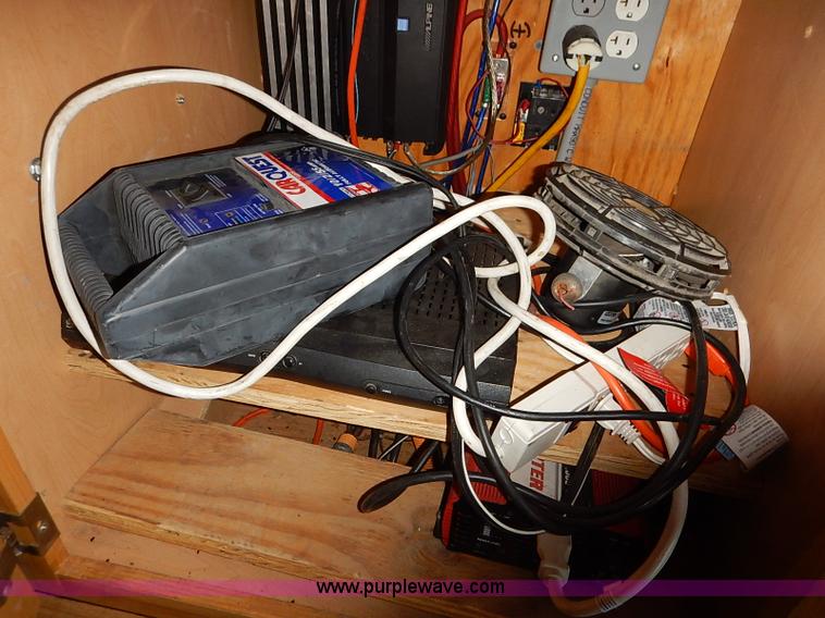 image for item I5214 1990 Blue Bird TC2000 tailgating bus