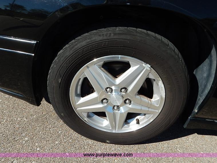 image for item I5356 2005 Chevrolet Impala LS