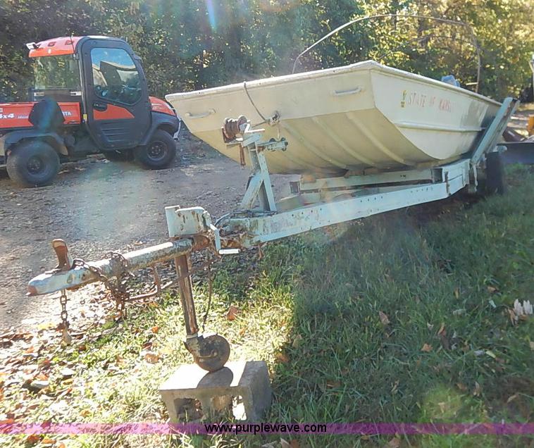 image for item I5388 Lowe Line aluminum flat bottom boat