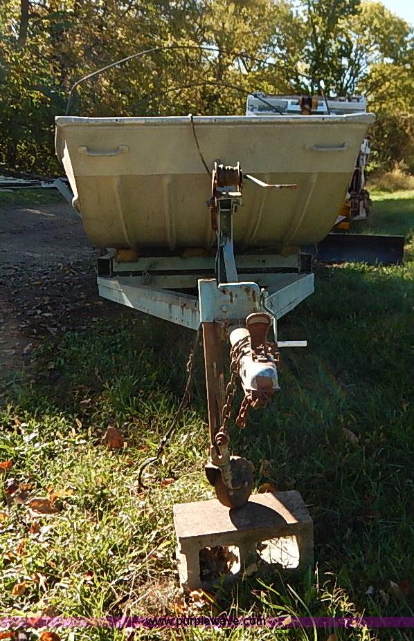 image for item I5388 Lowe Line aluminum flat bottom boat