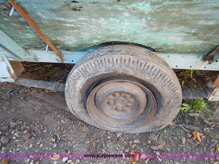 image for item I5388 Lowe Line aluminum flat bottom boat