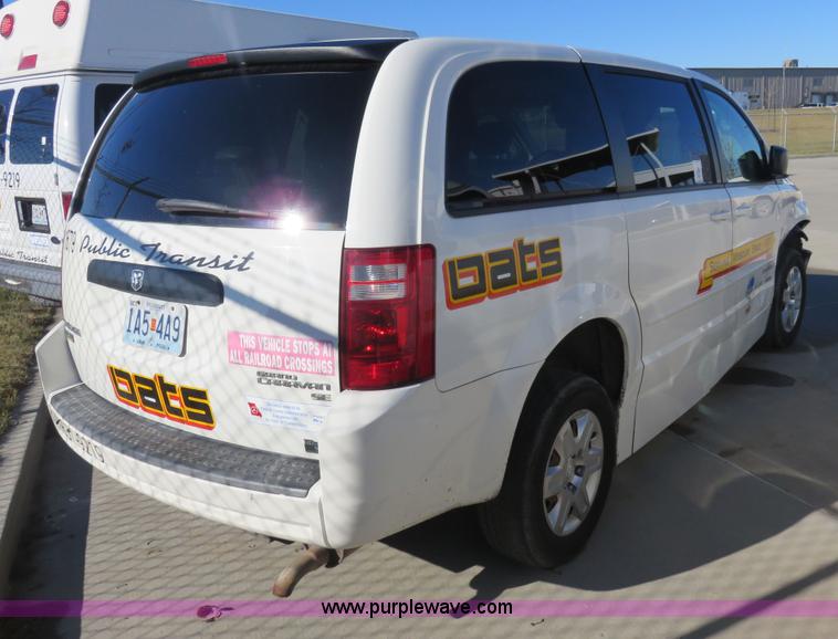 image for item I5971 2009 Dodge Grand Caravan SE handicap van