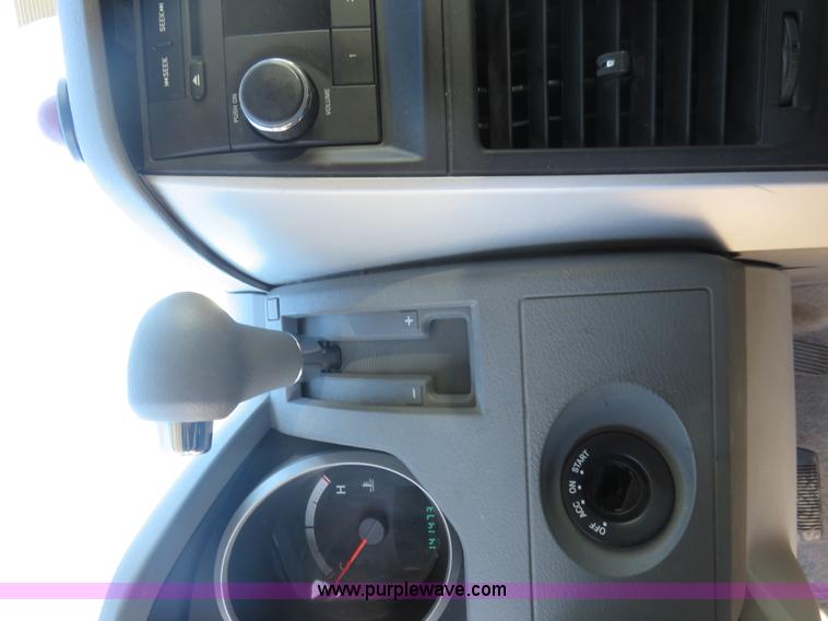 image for item I5971 2009 Dodge Grand Caravan SE handicap van