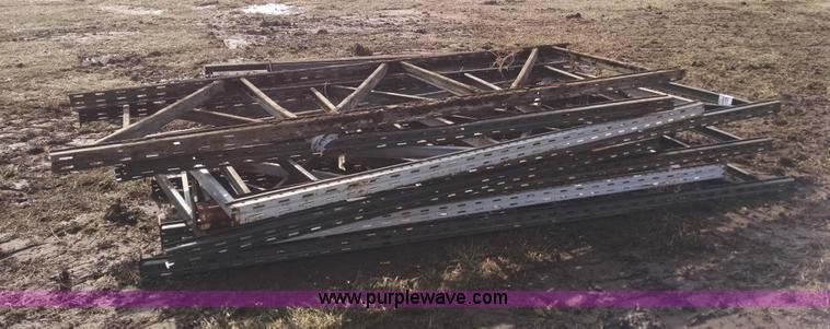 image for item I6918 Assorted steel shelving