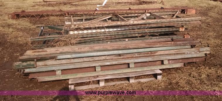 image for item I6918 Assorted steel shelving